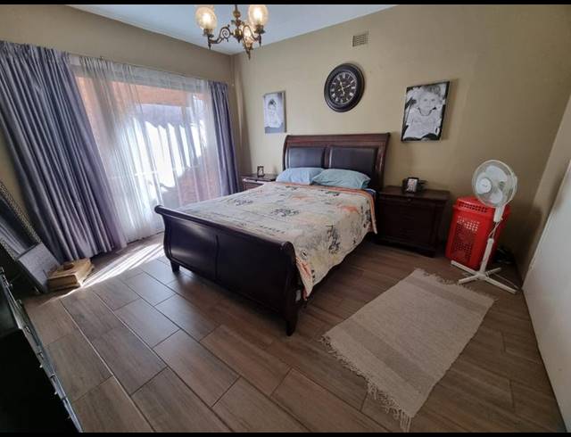 3 BEDROOM TOWNHOUSE FOR SALE IN SOUTH CREST